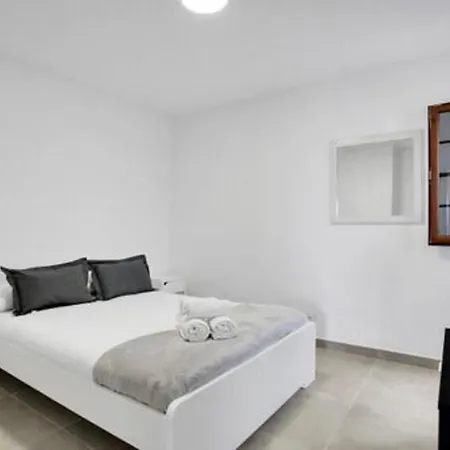 El Unicornio De Paula By Paramount Holidays *